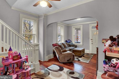 717 York St, Hanover PA 17331-3228 exterior