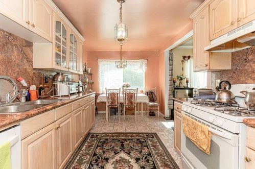 341 Chevy Chase Dr, Glendale CA  91205-4440 exterior