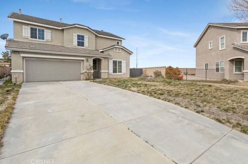 44015 Moccasin Pl, Lancaster CA  93536-6857 exterior