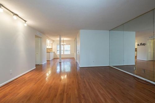 82 Adrian Pl, Atlanta GA  30327-4028 exterior