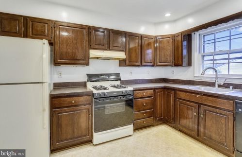 800 Rosemere Ave, Silver Spring MD 20904-3020 exterior