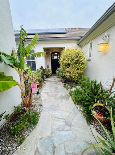 5853 Spirit Lake Ct, Simi Valley, CA 93063-5780
