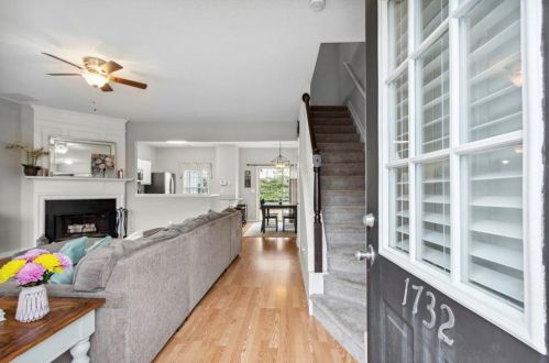 1732 Stanwood Dr, Kennesaw, GA 30152-7668
