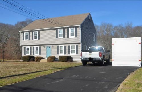 38 Springbrook Rd, Westerly, RI 02891-1001
