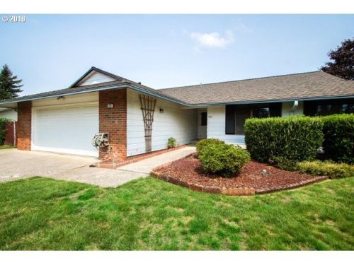 1261 29th St, Damascus, OR 97030