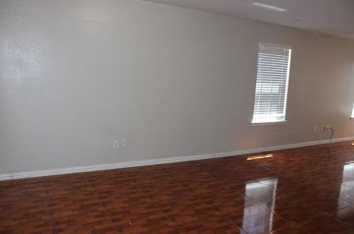 4067 China Elm Dr, Dallas, TX 75212-1595
