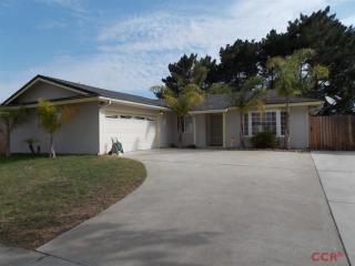 3781 Uranus Ave, Lompoc, CA 93436-1927