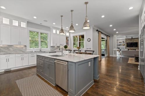 4110 Chippewa Pl, Atlanta GA  30319-1524 exterior