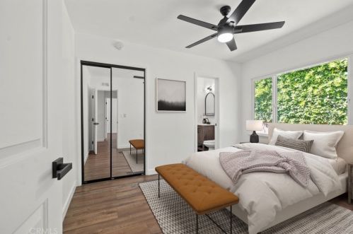 11609 Atkinson Ave, Hawthorne CA  90250-1827 exterior