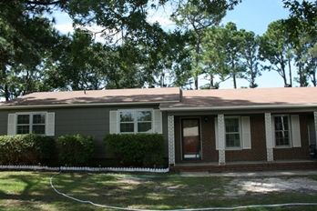 631 Clayton Dr, Fayetteville, NC 28311-1017