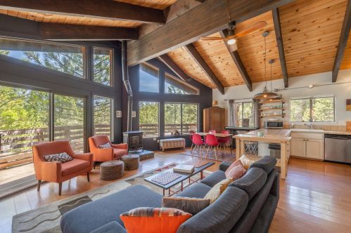 14709 Alder Creek Rd, Truckee, CA 96161-6880