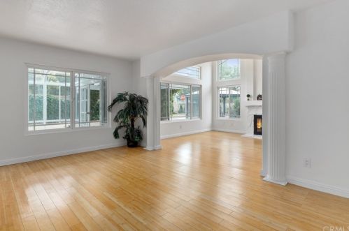 2 Wadsworth, Irvine CA  92620-3722 exterior