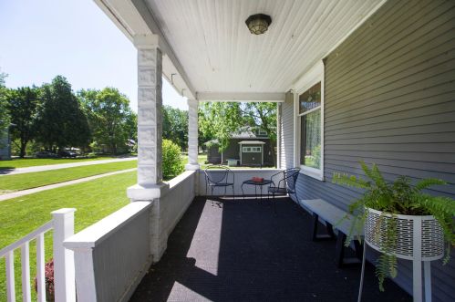 315 Elm St, Momence, IL 60954-1139