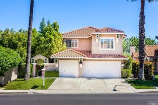 137 Bald Eagle Dr, Vacaville, CA 95688-1052