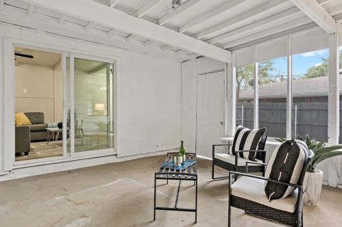 4801 Selkirk Dr, Fort Worth TX  76109-5043 exterior