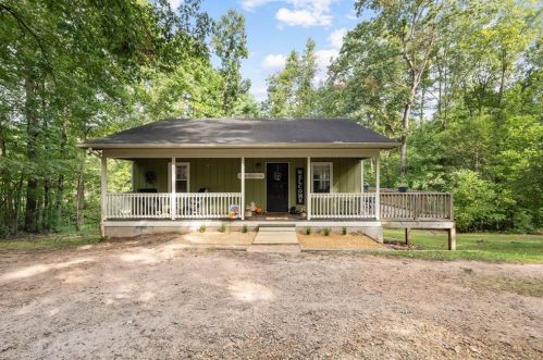 31 Pine Rd, Dahlonega, GA 30533-2026