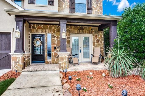 664 Ash Meadow Cir, Fort Worth, TX 76131-3500