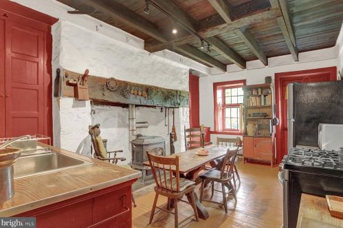 1917 Walnut Bottom Rd, Carlisle PA  17015-9624 exterior