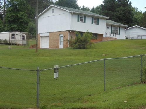 3843 Ridge Dr, Lithia Springs, GA 30122-3344