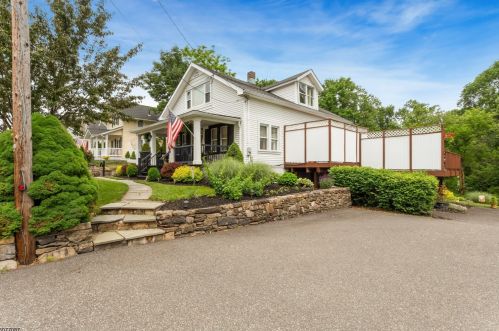 138 Main St, Lebanon, NJ 08833-2126