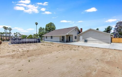 7548 Sundance Dr, Riverside CA  92509-5420 exterior