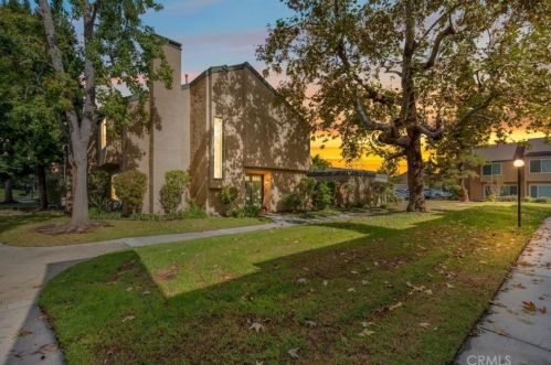 15959 Mauna Ct, Santa Ana, CA 92708-1135