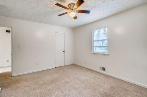 202 Farmbrook Pkwy, Stockbridge GA  30281-1157 exterior