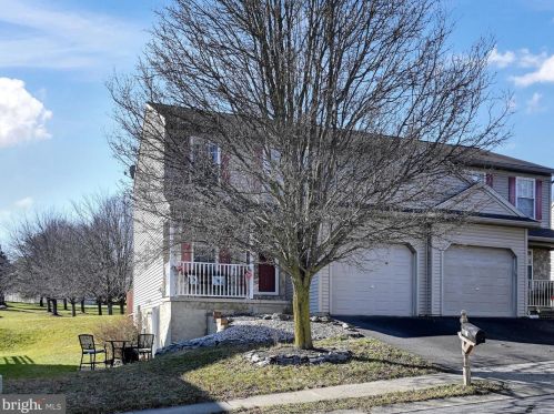 126 Pennshire Dr, Lancaster, PA 17603-8828