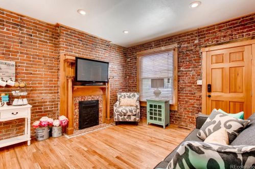 154 Cherokee St, Denver, CO 80223-1843