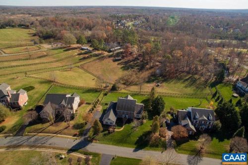 1120 Cambridge Hill Ln, Keswick, VA 22947-2749