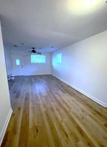 600 Plum St, Angleton TX  77515-5044 exterior