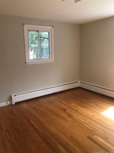 3 Comstock Hill Ave, Norwalk CT  06850-1502 exterior