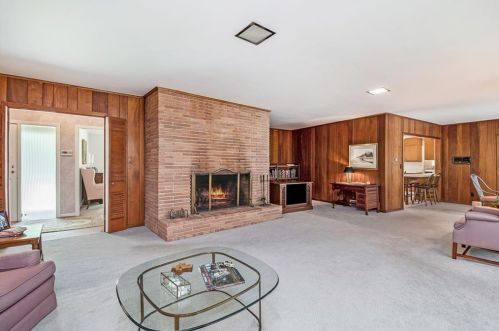 1386 Moores Mill Rd, Atlanta GA  30327-1432 exterior