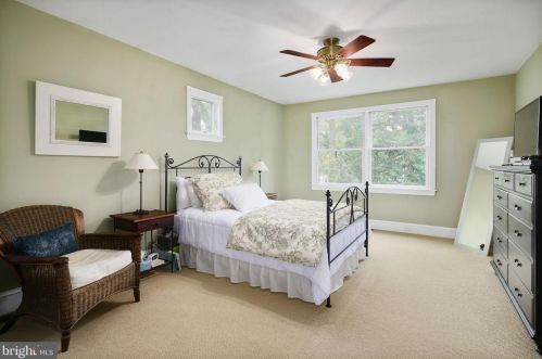 67 Euclid Ave, Haddonfield NJ 08033-2553 exterior