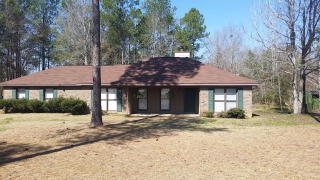 147 Trotters Rdg, Cusseta, GA 31805-4105
