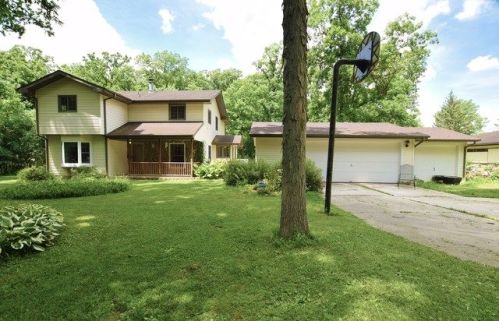 8948 Wolf Rd, Valley View, IL 60145-8106