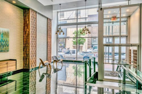 15 4th St, Cincinnati, OH 45202-3635
