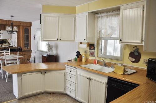 6215 Gage Irving Rd, Lake Nacimiento, CA 93446-7724