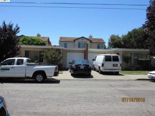 24073 Dotson Ct, Hayward, CA 94544-1405
