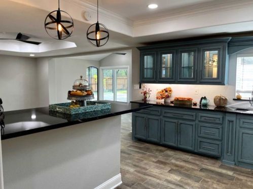 1004 Booker T Washington St, Conroe TX  77301-4328 exterior