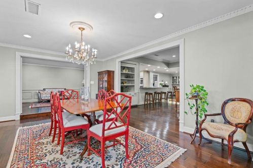 6127 Dilbeck Ln, Dallas TX  75240-5350 exterior