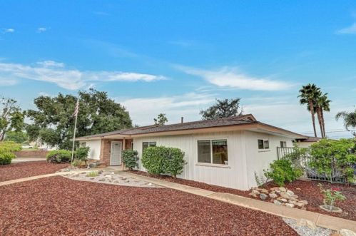 1316 Aldersgate Dr, La Verne, CA 91750-1963