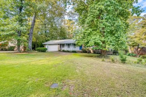 1339 Renee Dr, Lilburn, GA 30047-4341