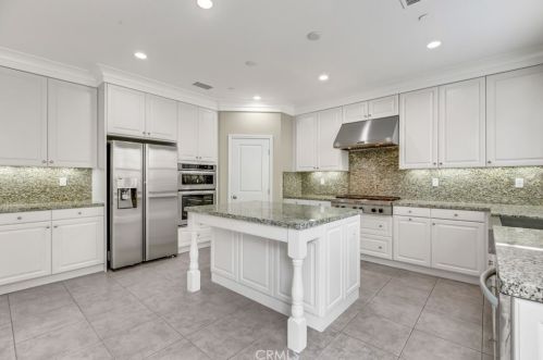 81 Kimbal, Irvine CA  92620 exterior