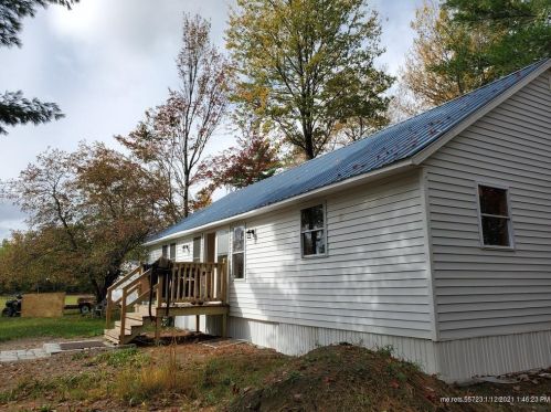 702 Storer Rd, Bradford, ME 04410-3209