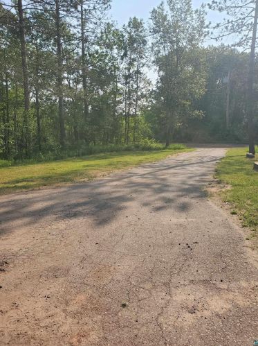17 Larson Rd, Esko, MN 55733-9620
