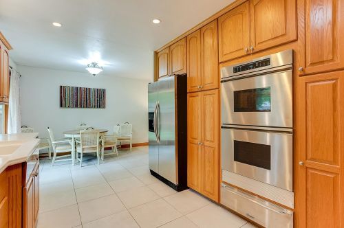 2160 County Rd F, Saint Paul MN  55110-3802 exterior