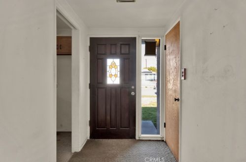 1430 Chalet Ave, Anaheim CA  92802-2147 exterior