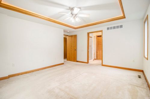 55384 Falling Water Dr, Elkhart IN  46514-0074 exterior