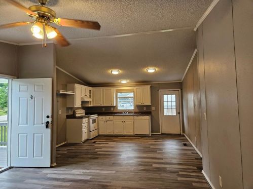 16525 Emerson Cir, Conroe TX  77306-5955 exterior